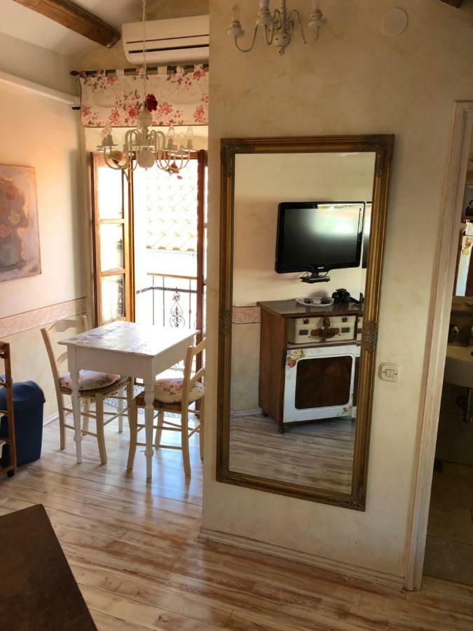 Apartments Authentic Baska Esterno foto